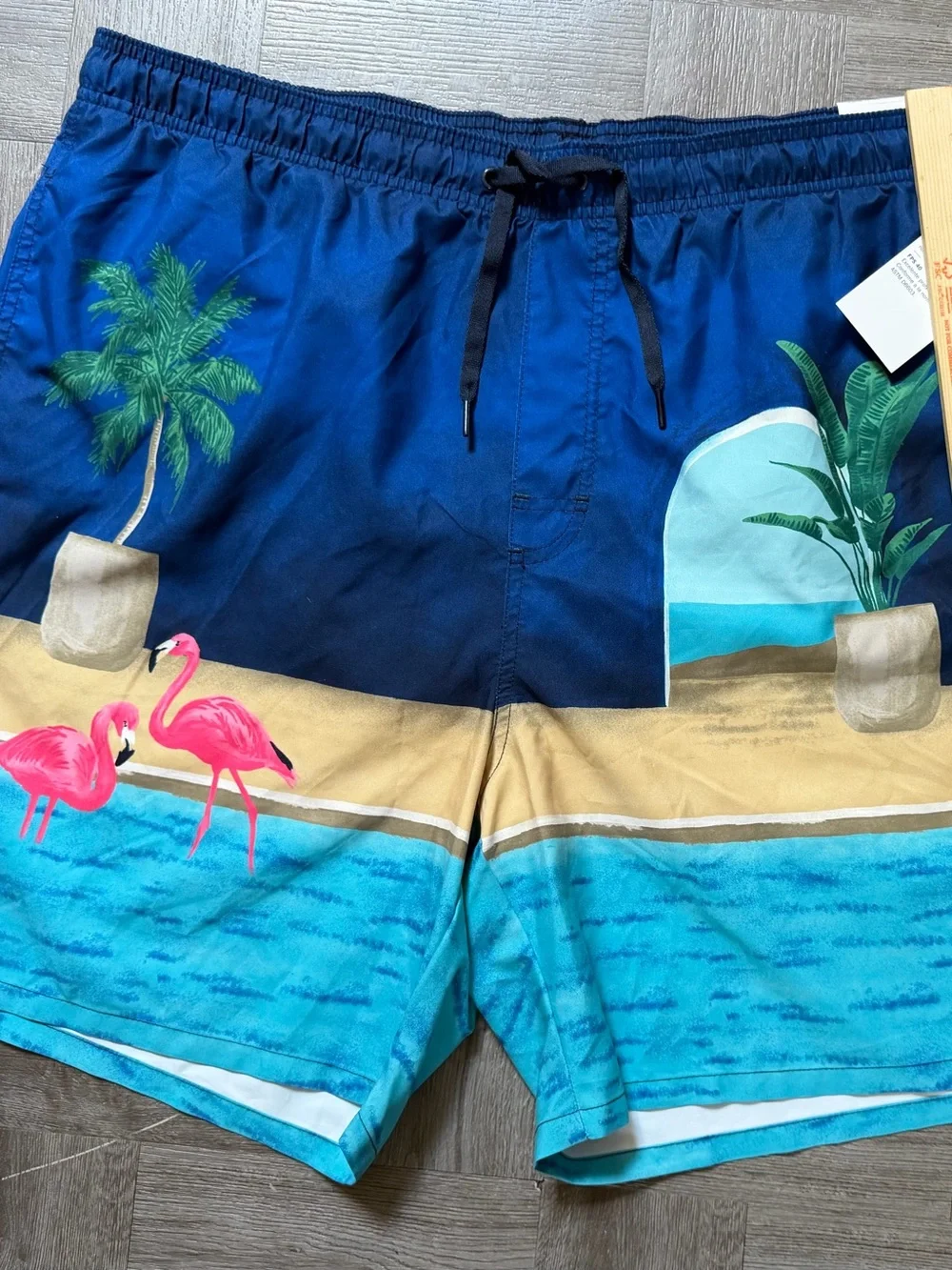 NEW Men’s XL Old Navy Swim Trunks Shorts Pink Flamingo UPF 40 Swimsuit X-Large